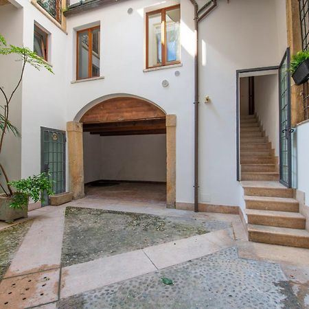 Apartamento Borsarihouse Wifi & Smarttv Verona Exterior foto