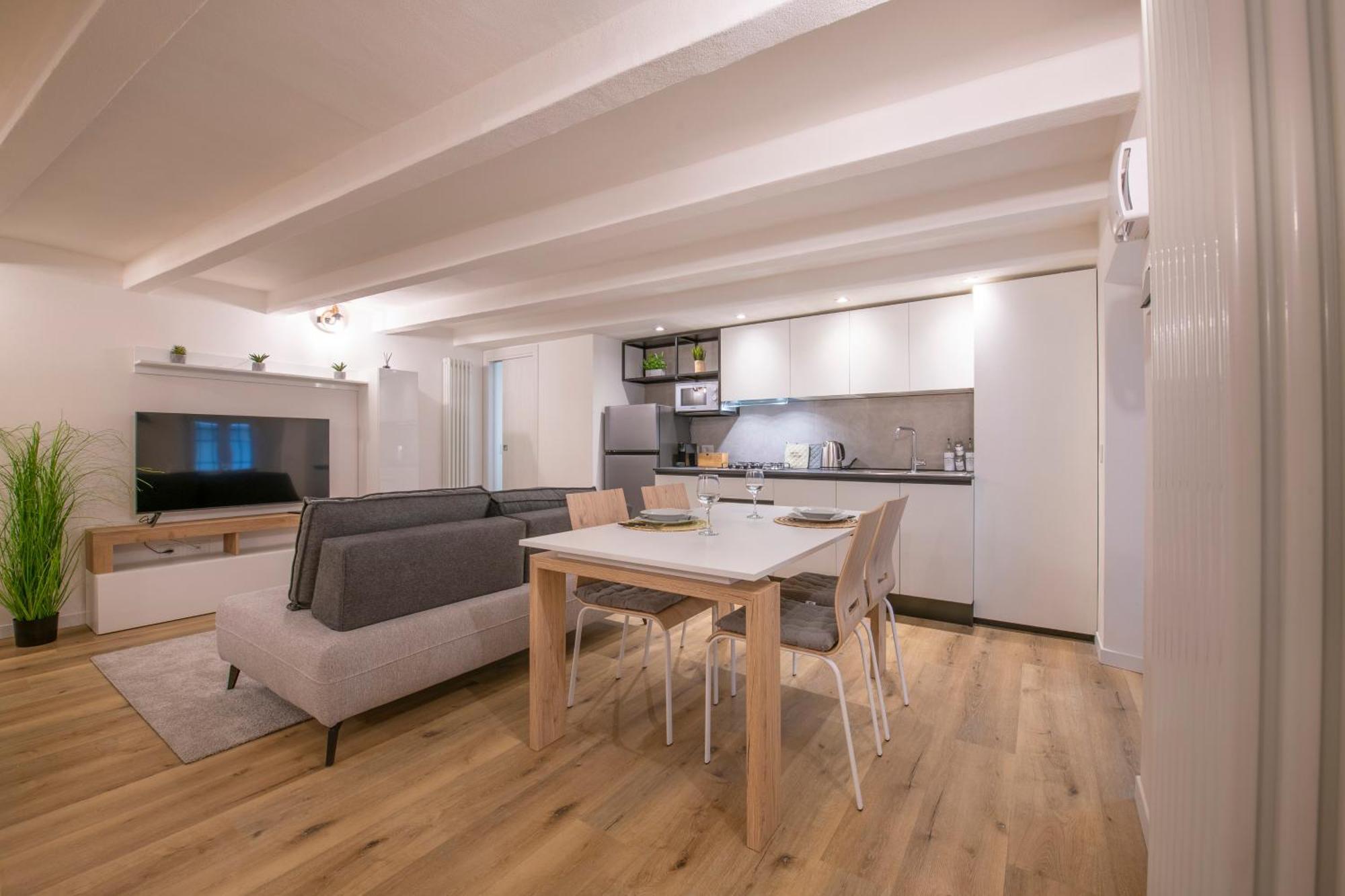 Apartamento Borsarihouse Wifi & Smarttv Verona Exterior foto